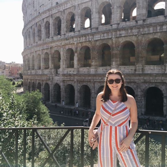 Meet your Posher, Carolyn - Picture 3 of 4